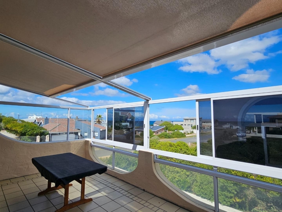 4 Bedroom Property for Sale in Pearly Beach Western Cape